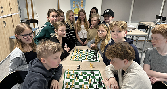 Fjärdeklassarna i 4A på Hammarlundens skola har blivit riktigt bra på schack.